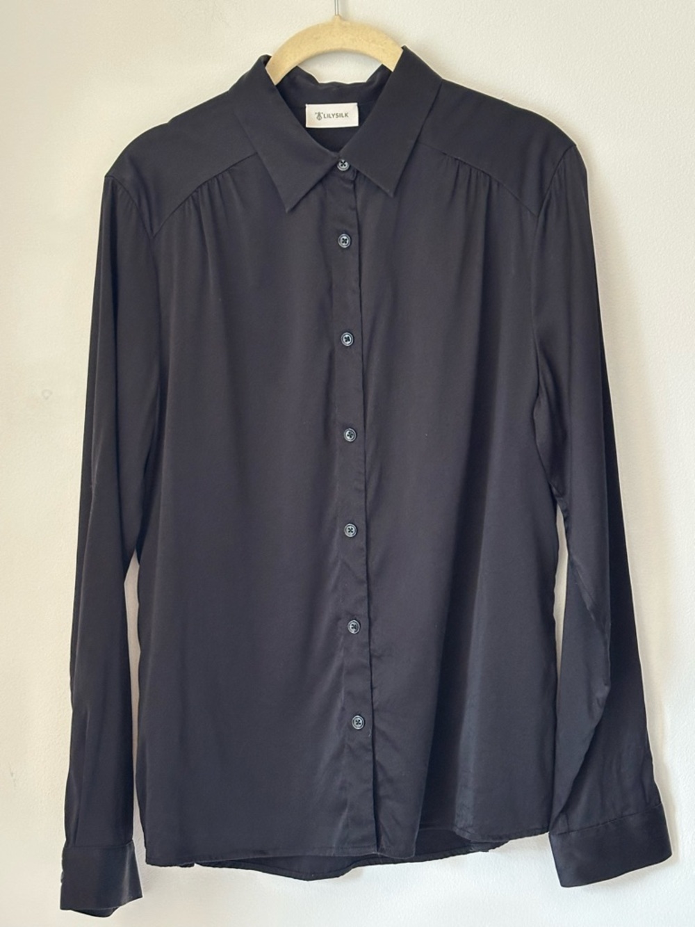 LilySilk Black Mulberry Silk Button Down Blouse 90% Silk Spandex Size M